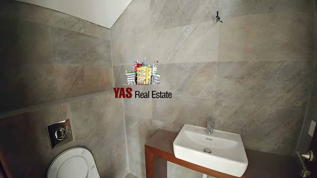 Apartment for Sale in Ballouneh