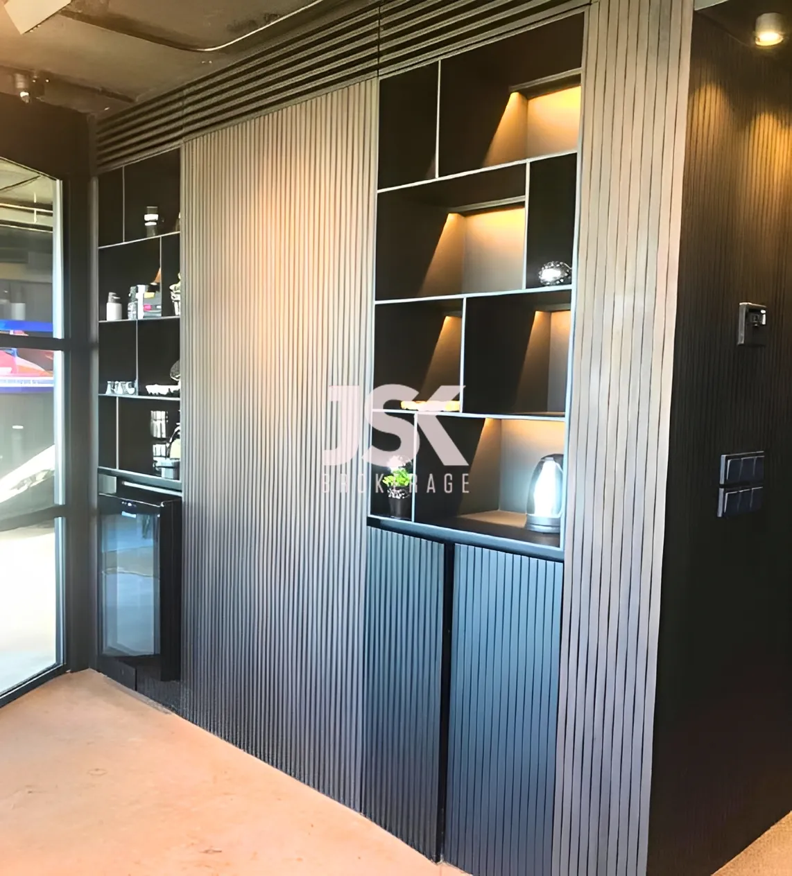 Office for Rent in Dekwaneh