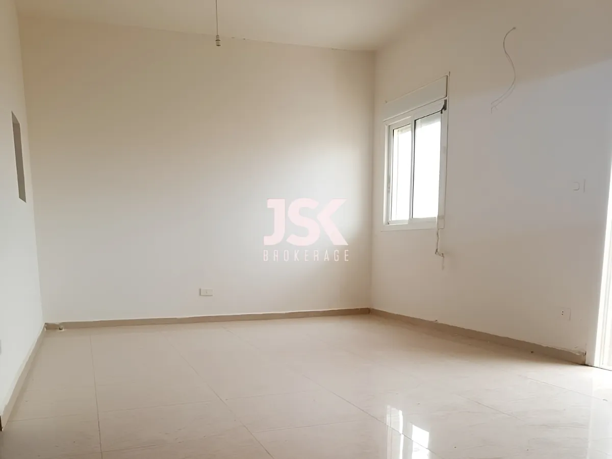 Apartment for Rent in Halat