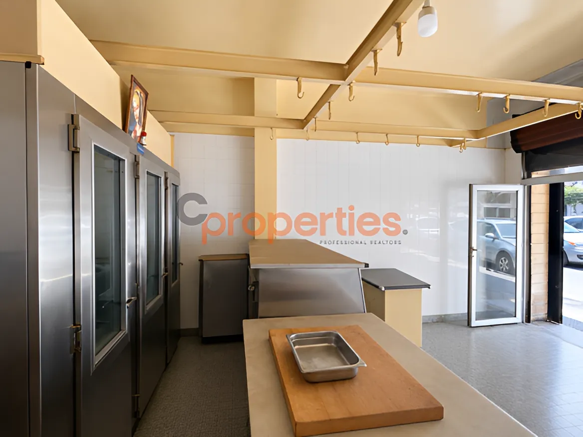 Shop for Rent in Remeil