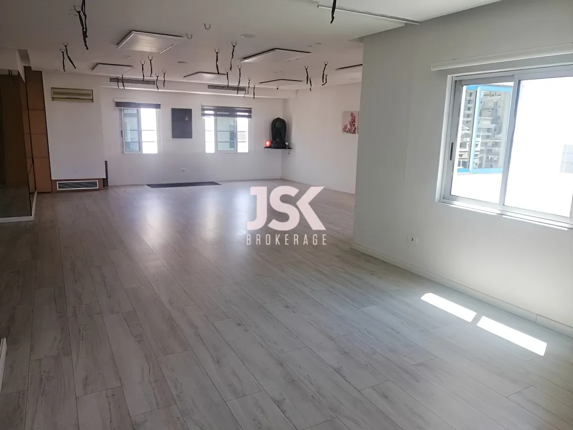 Office for Rent in Achrafieh