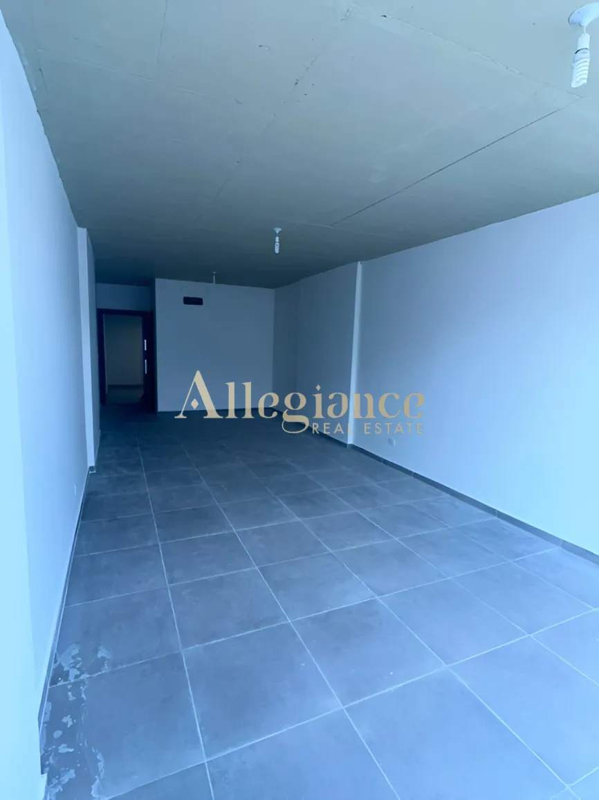 Shop for rent in Yarzeh