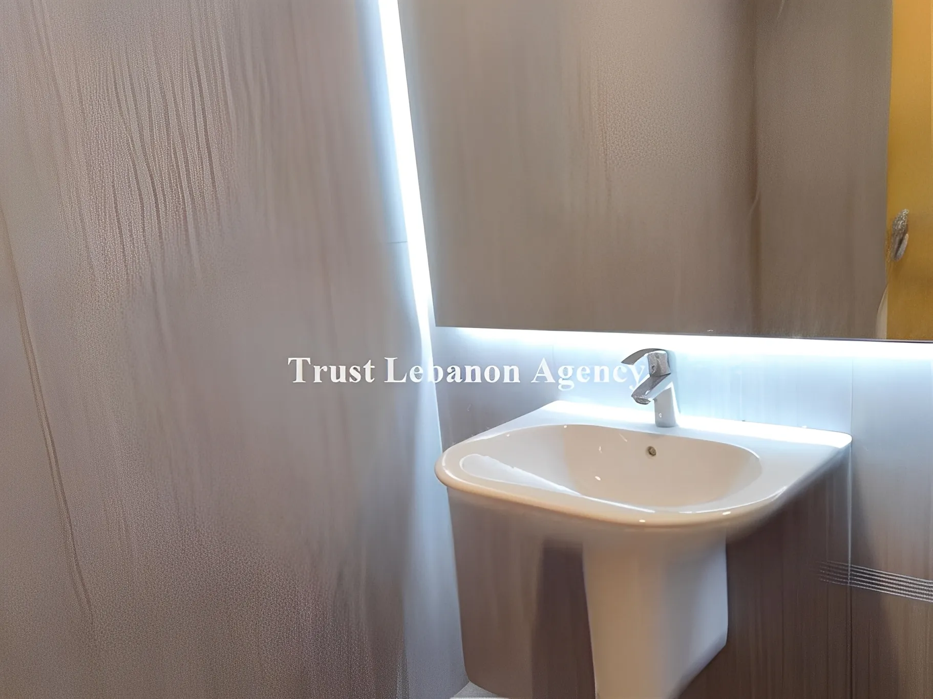 Triplex for Sale in Baabda yarzeh
