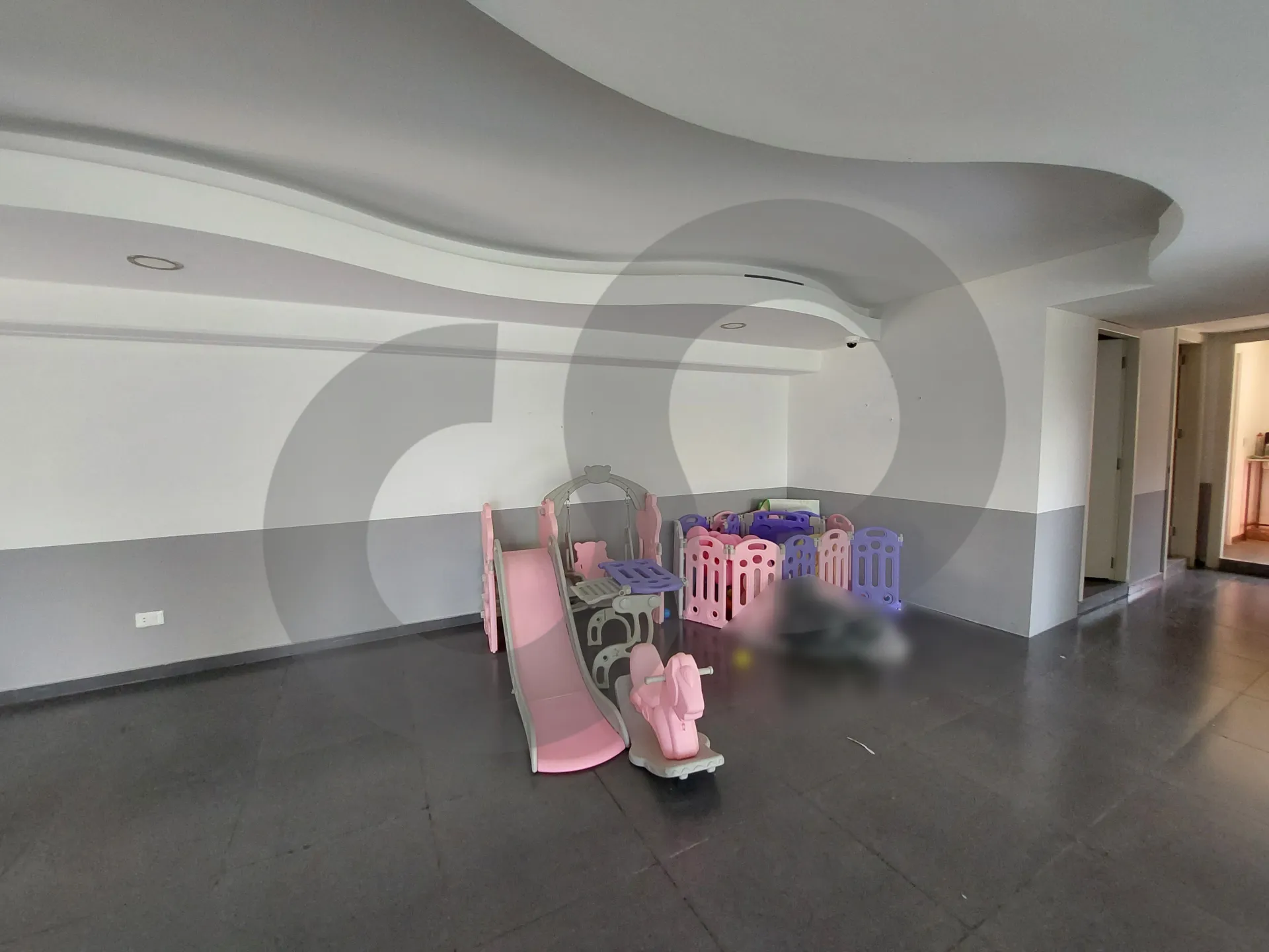 Shop for rent in Byblos
