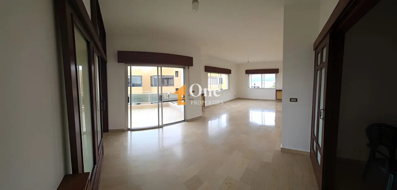 Apartment for sale in Mazraat Yachoua, Lebanon