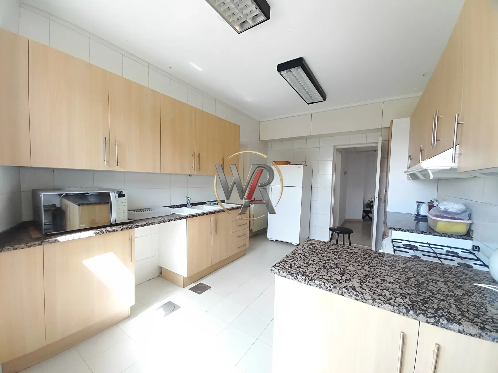 Apartment for rent in Mtayleb - 4 bed, 5 bath