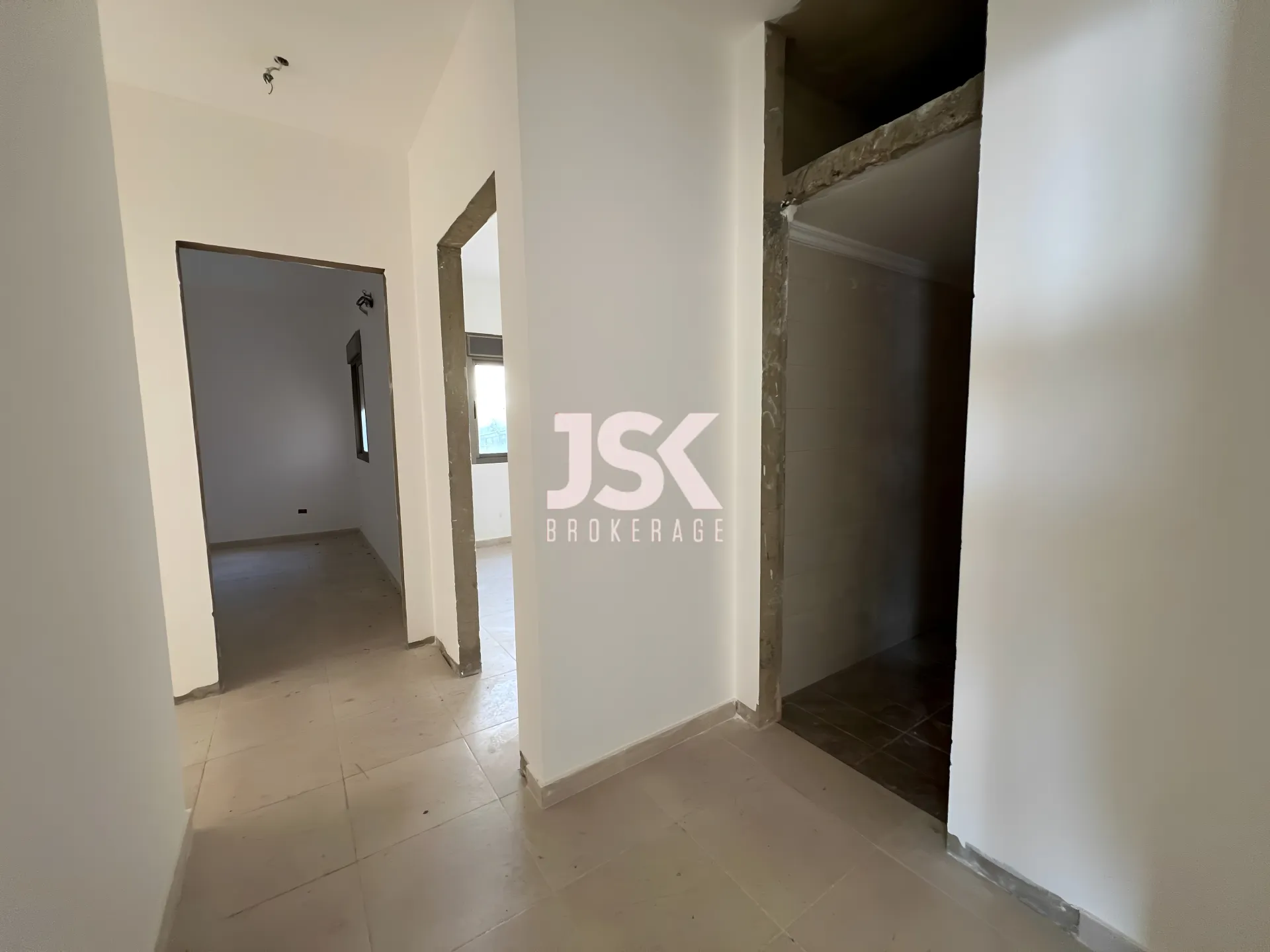 Apartment for Sale in Blat - 3 bed, 4 bath