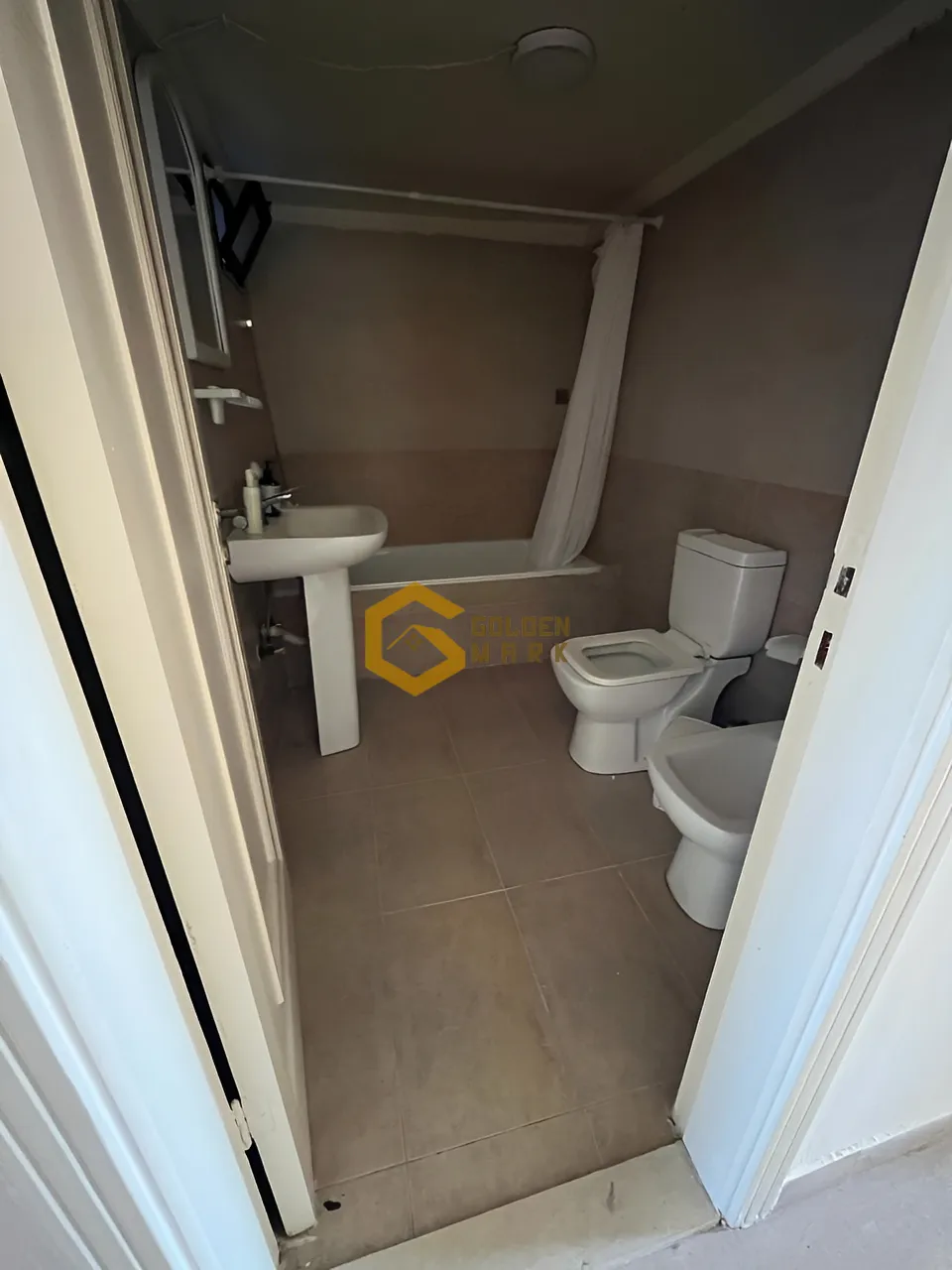 Apartment for Sale in Zarif, Bayrut
