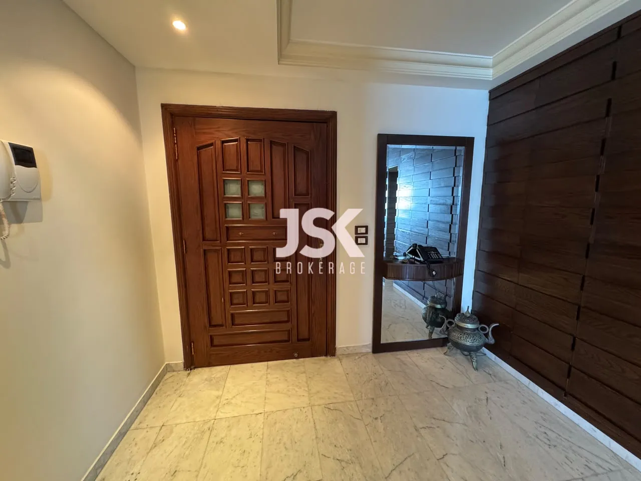 Apartment for Sale in Ras