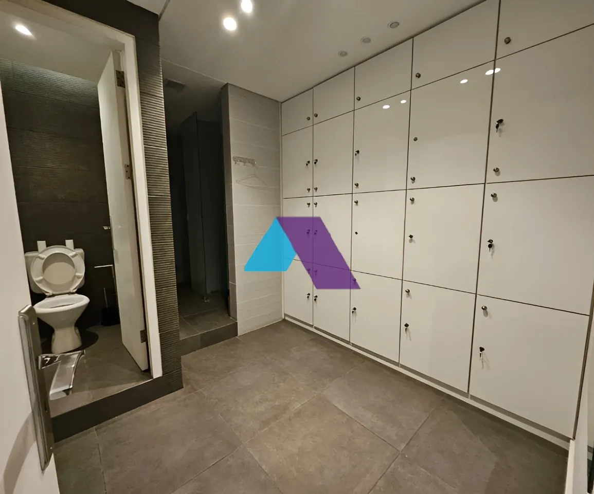 Office for sale in Antelias