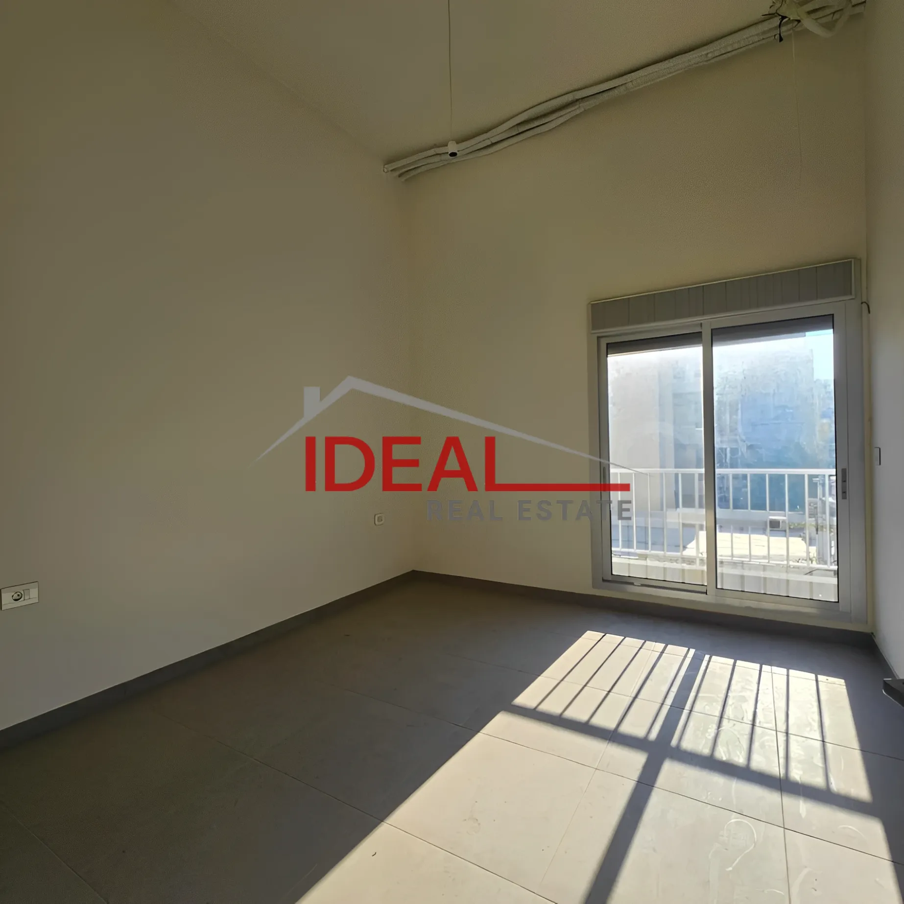Office for Rent in Forn El Chebbak, Lebanon