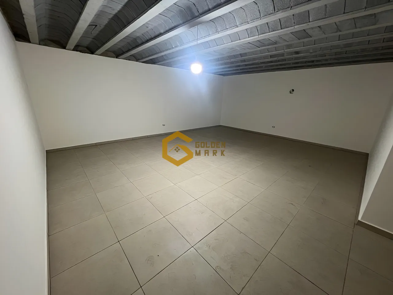 Shop for rent in Adma w Dafnah