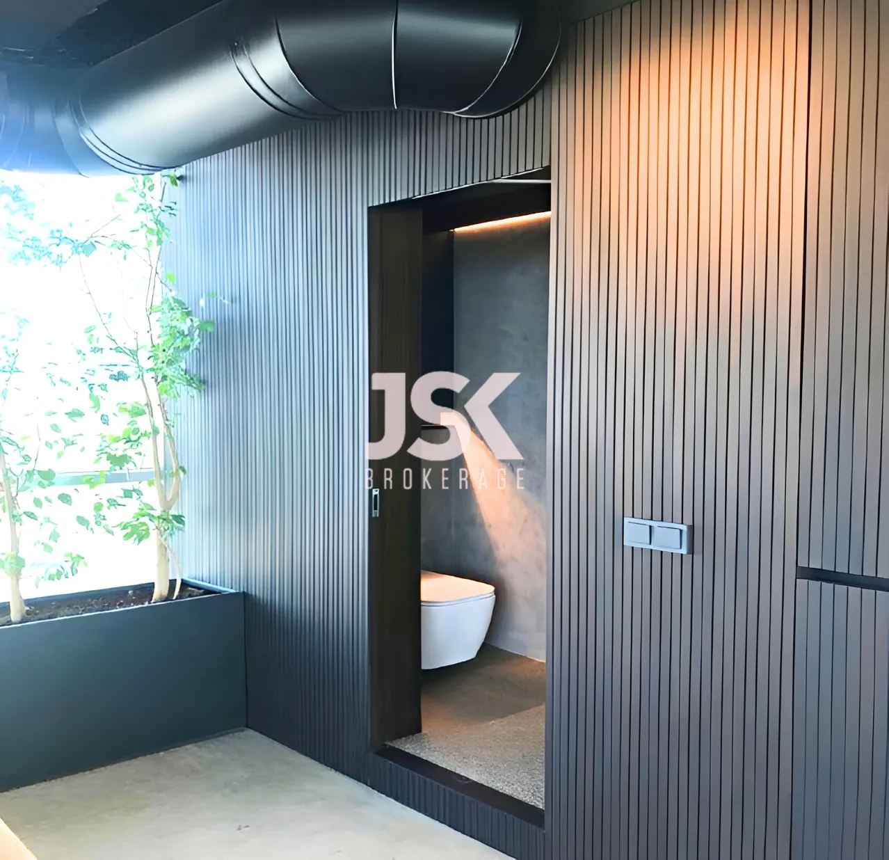 Office for Rent in Dekwaneh