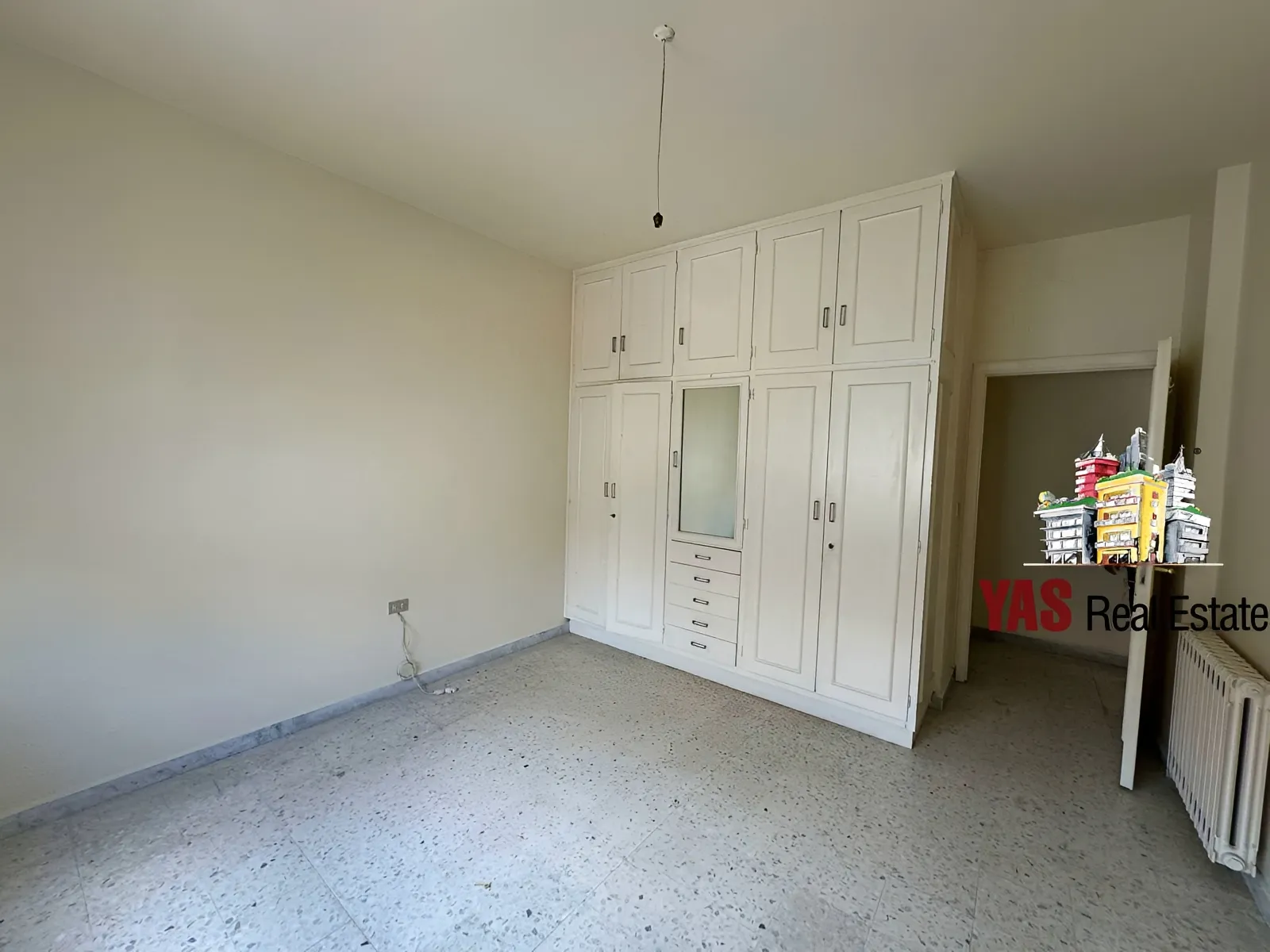 Apartment for Sale in Ballouneh
