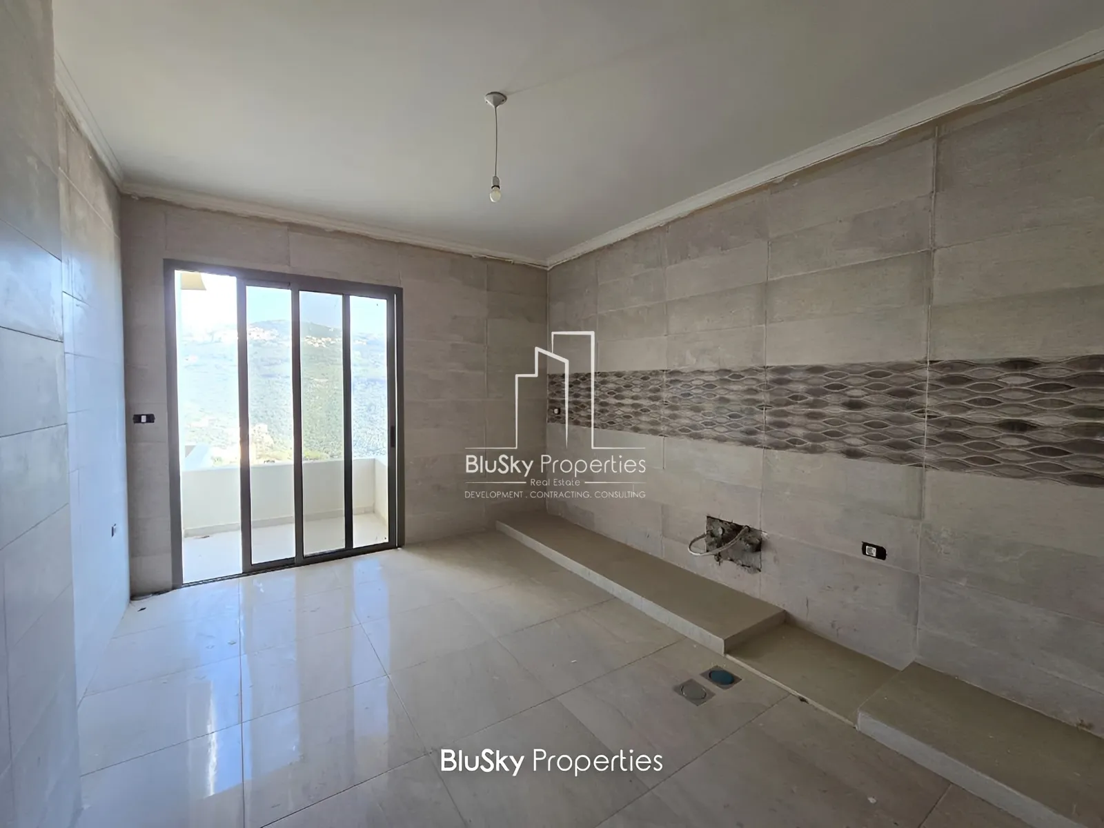 Apartment for Sale in Mansourieh - 3 bed, 2 bath