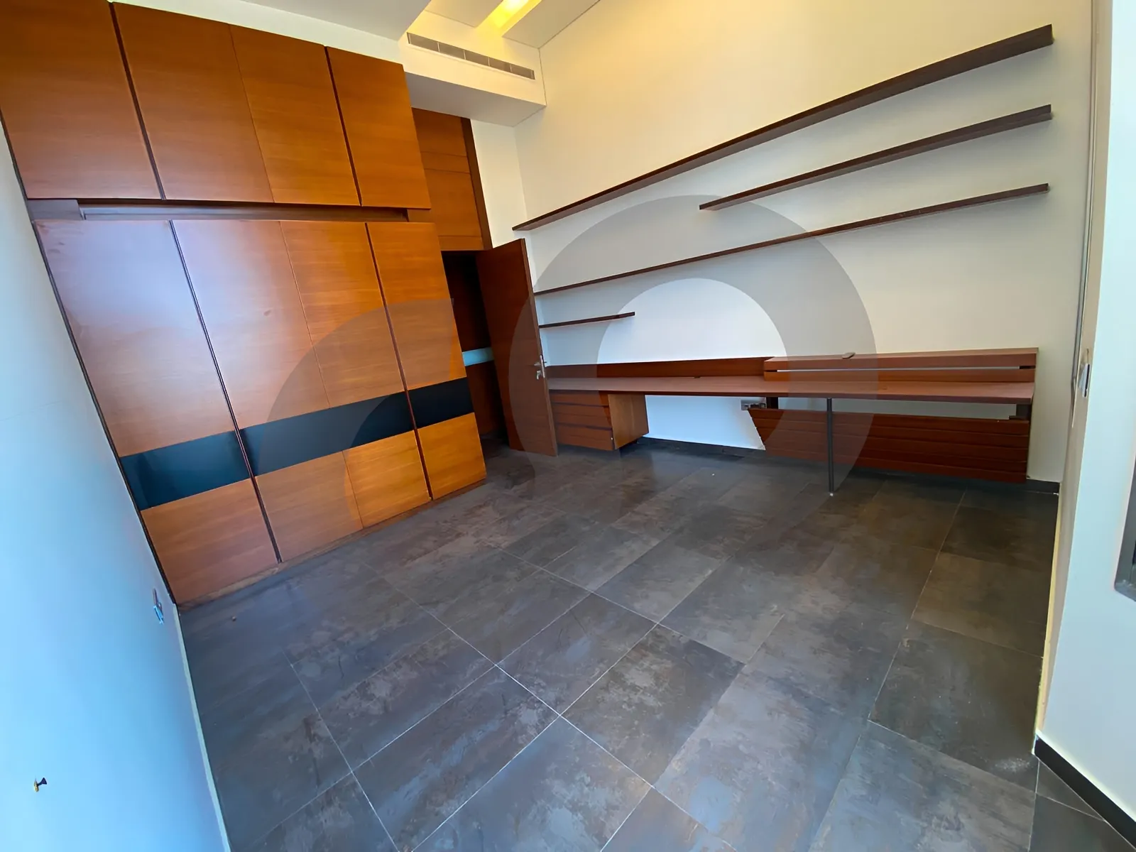 Apartment for Sale in Hamra