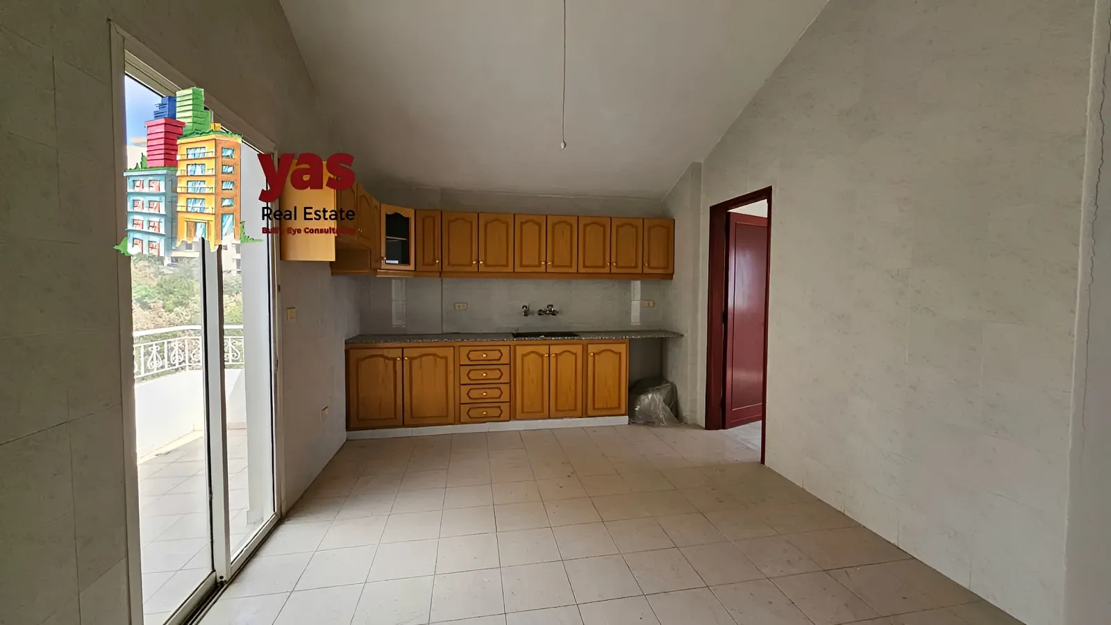 Apartment for Sale in Ballouneh - 3 bed, 3 bath