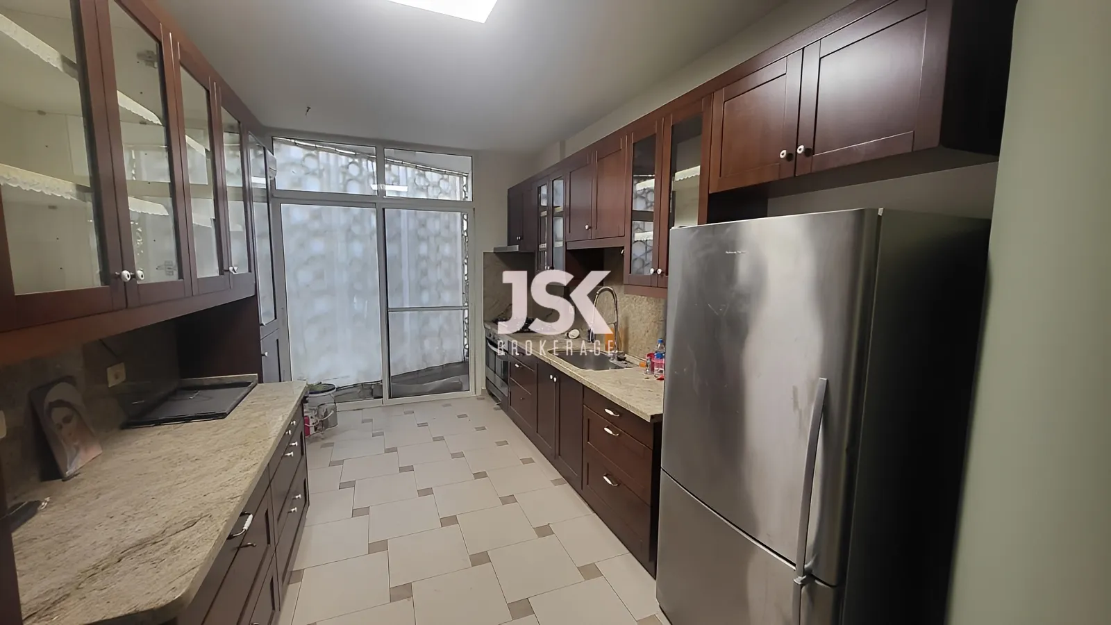 Apartment for Rent in Haret Sakher