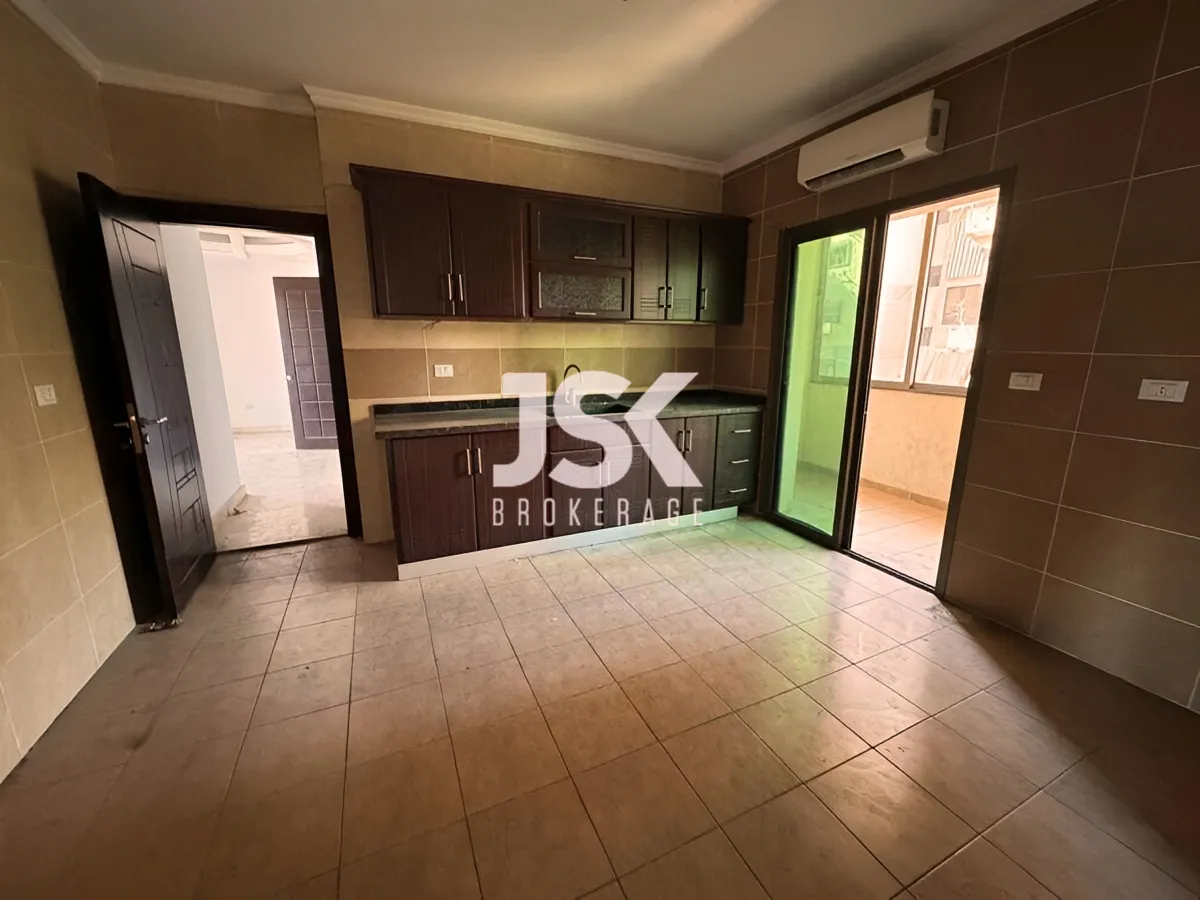 Apartment for Sale in Kaskas, Beirut - 3 bed, 3 bath