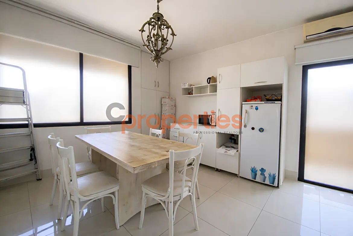 Office for Sale in Jal El Dib