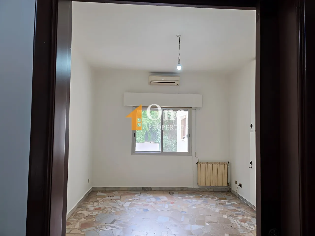 Apartment for sale in Mazraat Yachoua, Lebanon - 3 bed, 2 bath