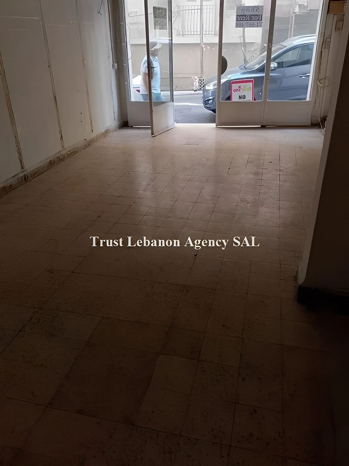 Shop for rent in Achrafieh