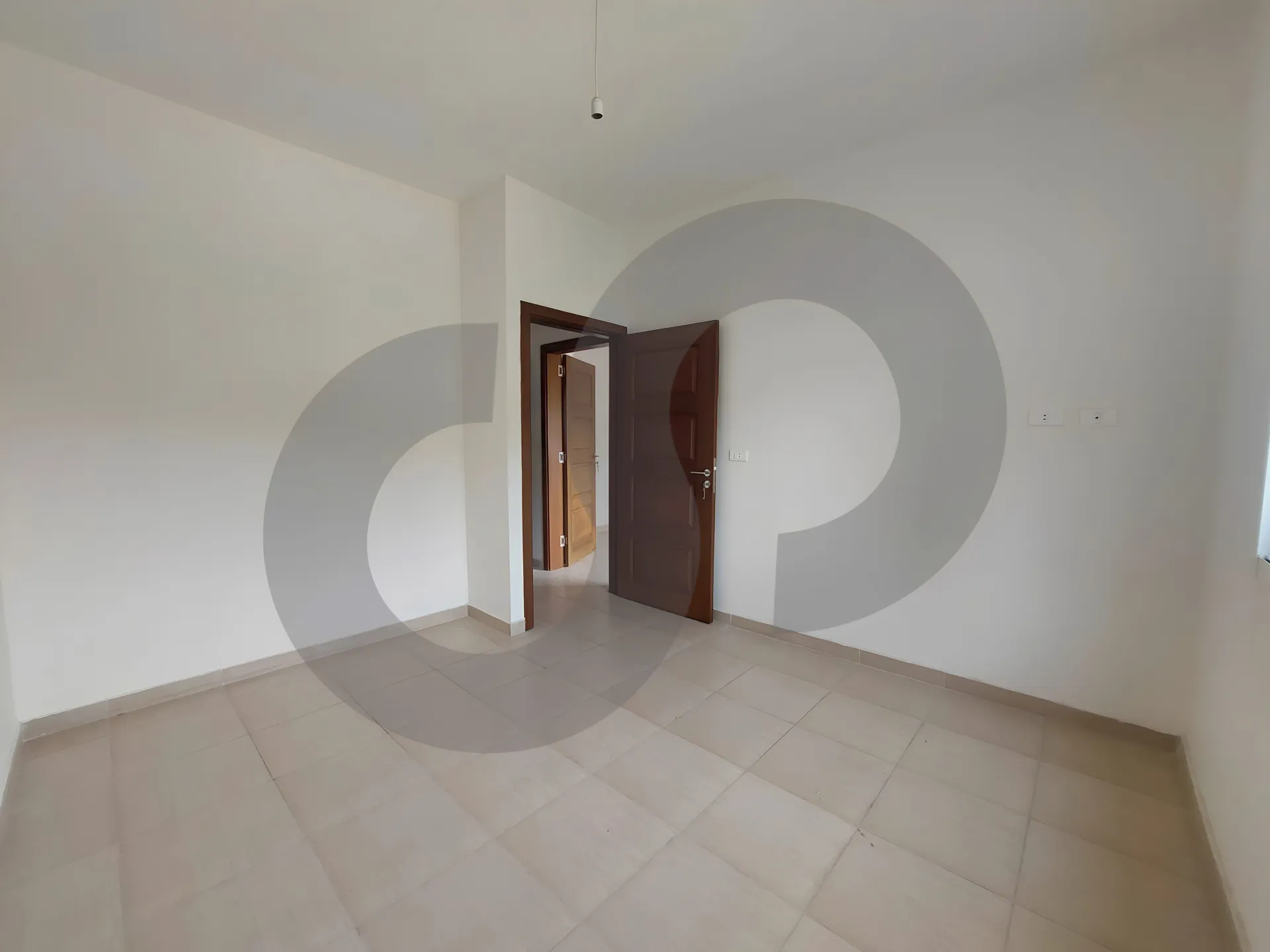 Building for Sale in Hosrayel