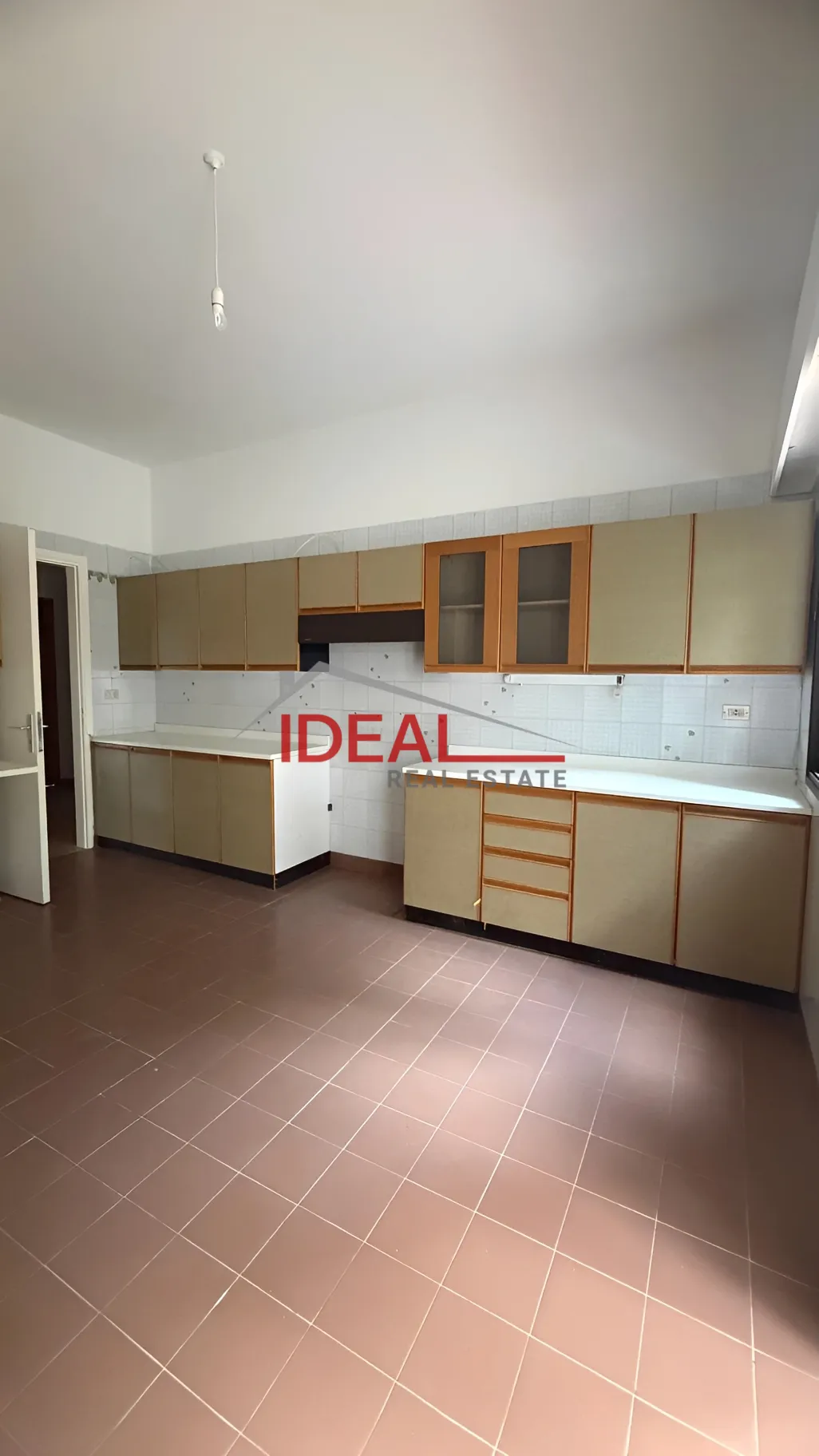 Apartment for sale in Ballouneh, Lebanon - 3 bed, 4 bath