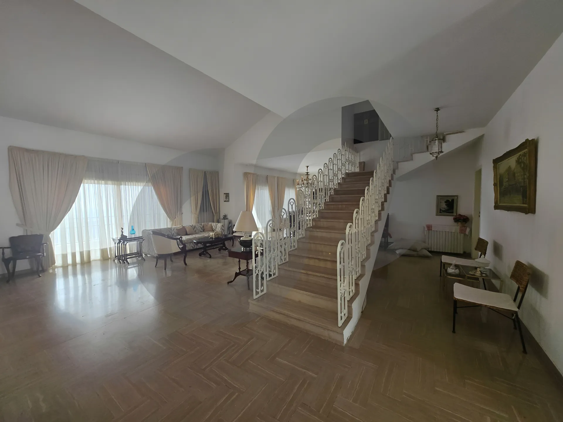 Villa for Sale in Kfardebian