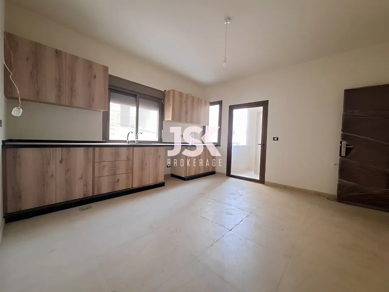 Apartment for Rent in Ballouneh