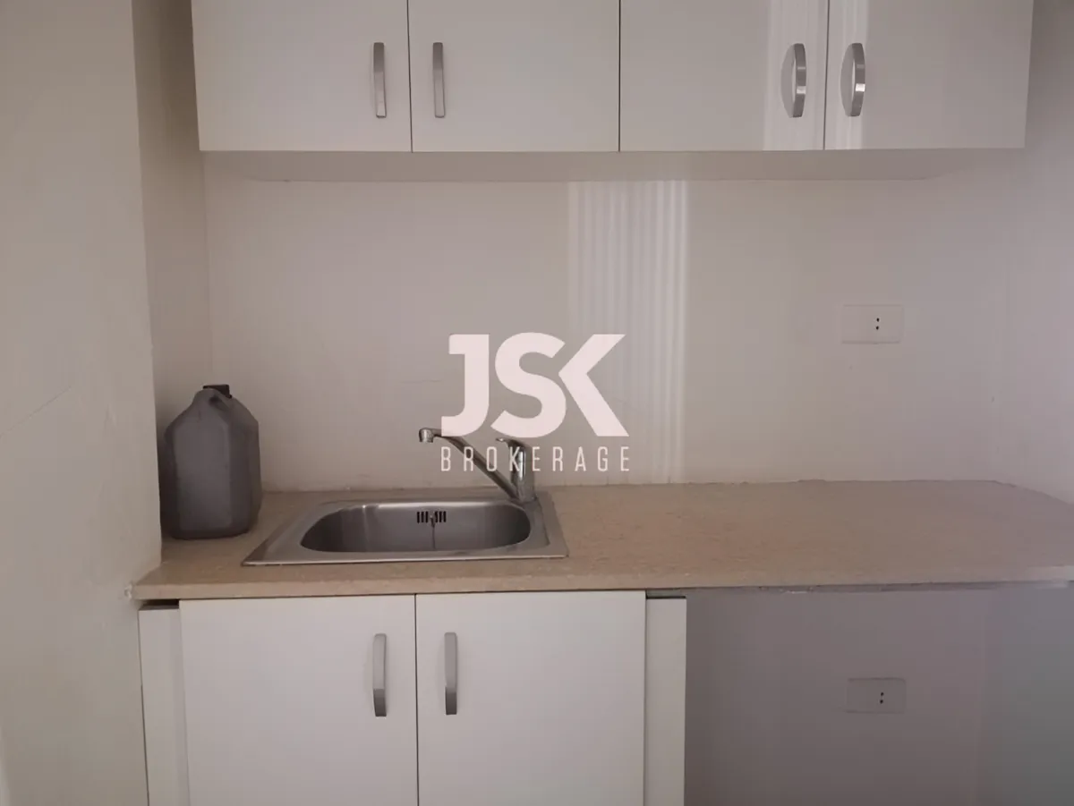 Office for rent in Achrafieh