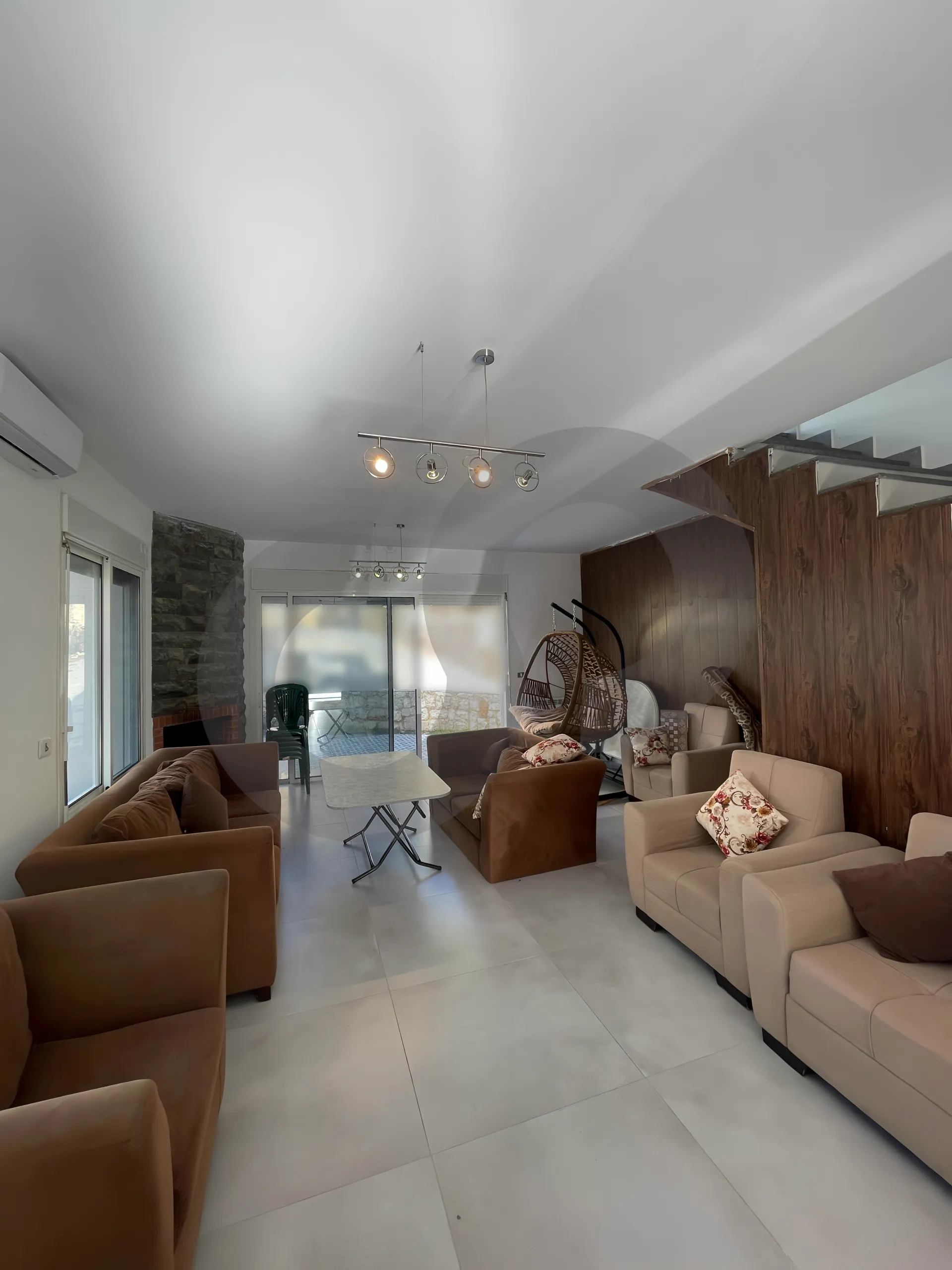 Triplex for Sale in Mechmech