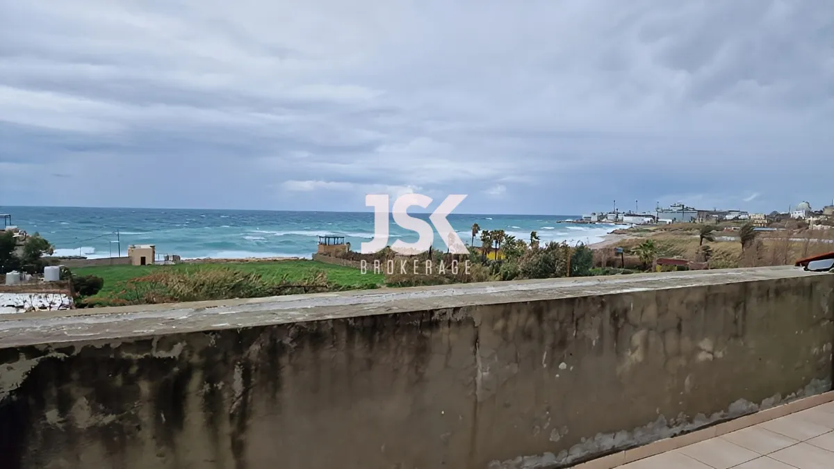 Office for sale in Batroun