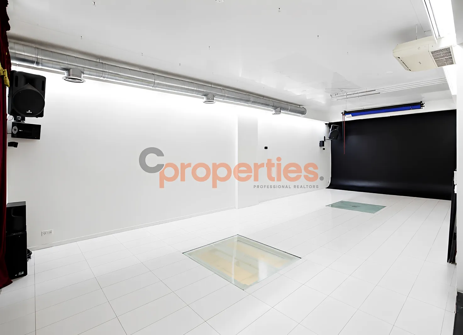 Office for Sale in Horch Tabet