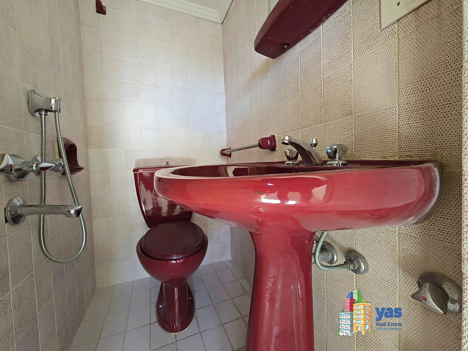 Apartment for Sale in Ashqout