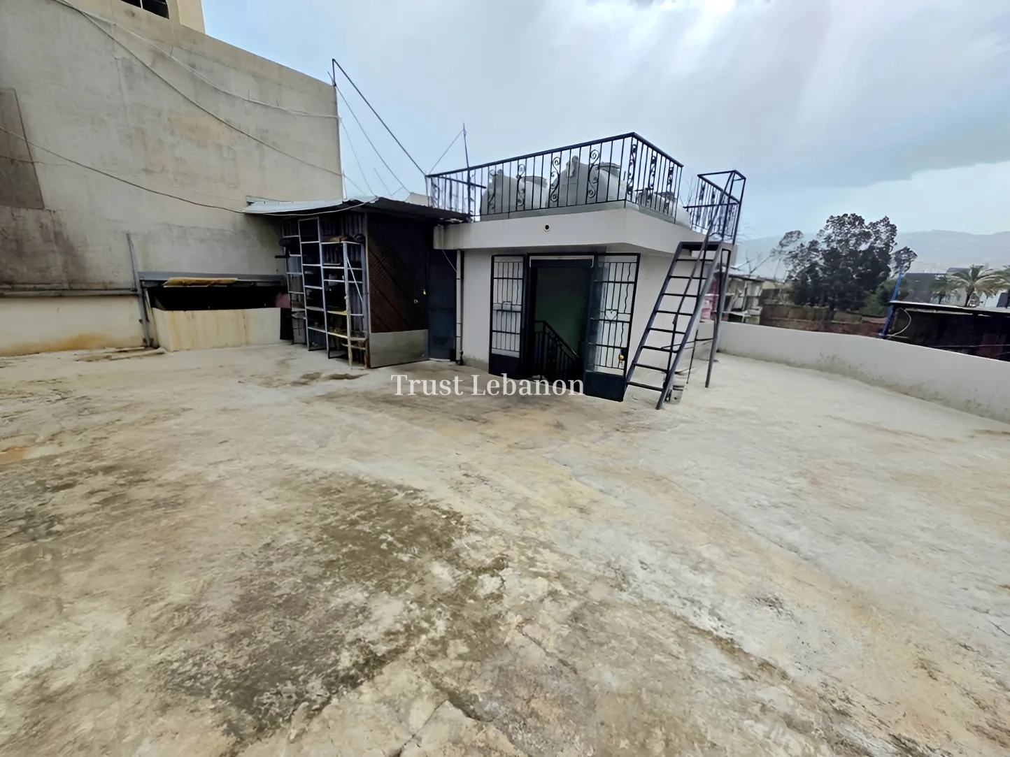 Industrial Unit for sale in Daoura, Lebanon
