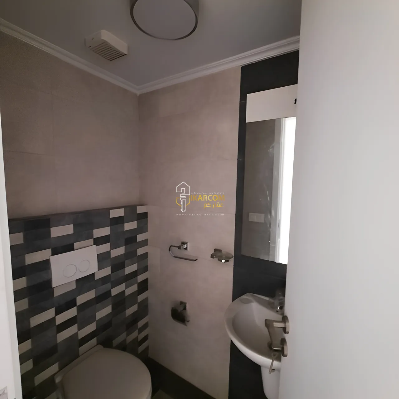 Apartment for Sale in Msaytbe - 4 bed