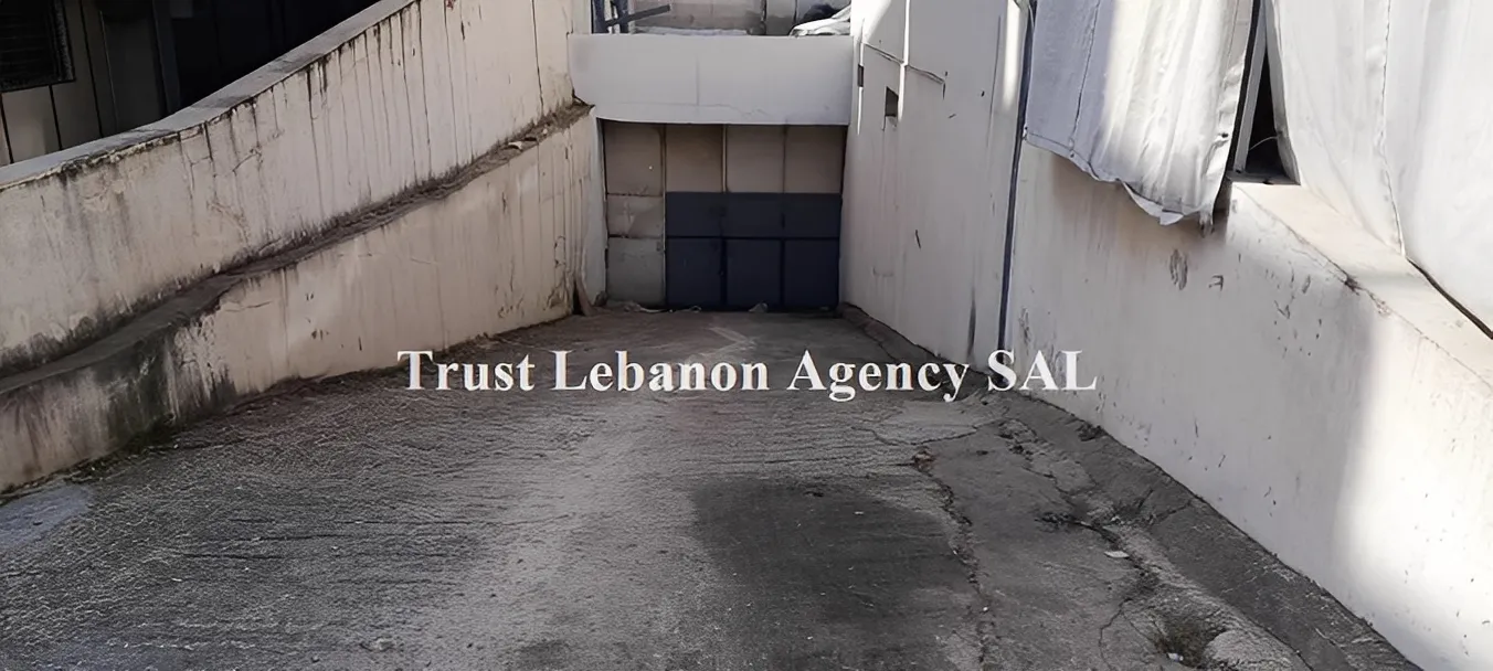 Commercial Property For Rent in Metn, Dbayeh