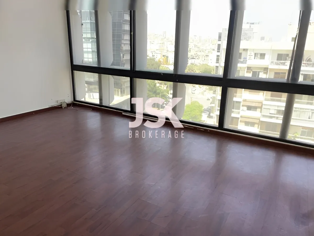 Office for rent in Baouchriyeh