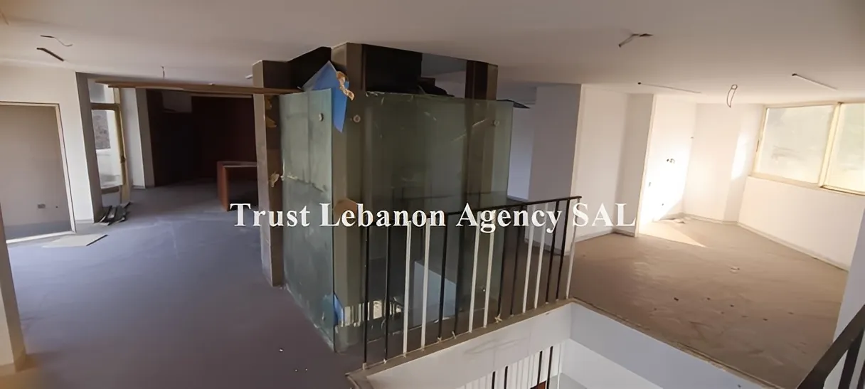 Commercial Property For Rent in Metn, Dbayeh
