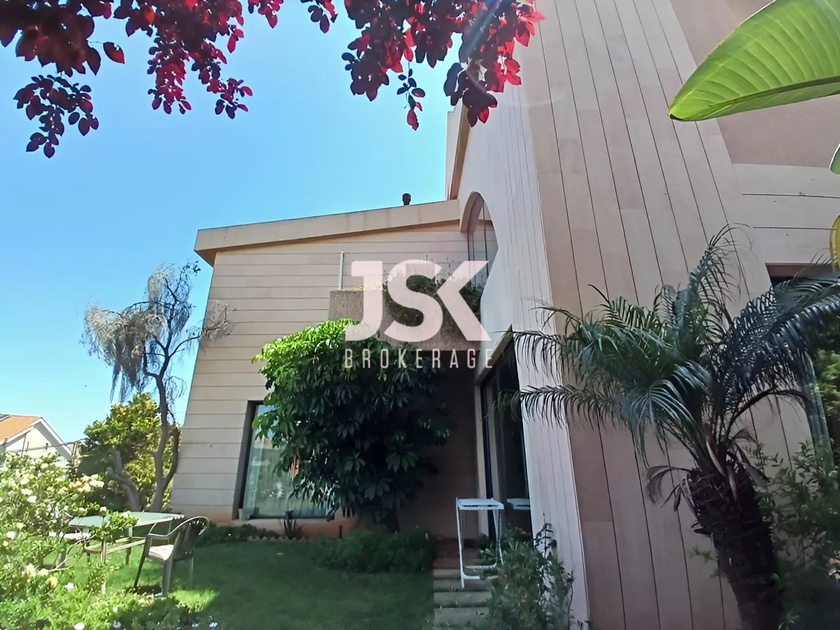 Villa for Sale in Ain Aar, Lebanon - 5 bed, 7 bath