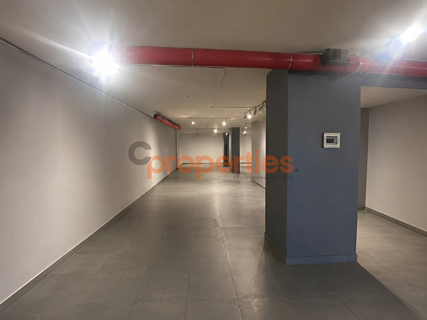 Showroom for Rent in Mansourieh