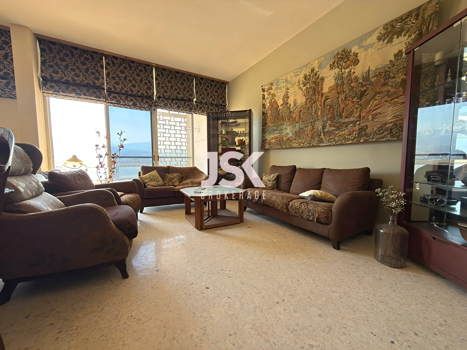 Apartment for Sale in Ain El Remmaneh