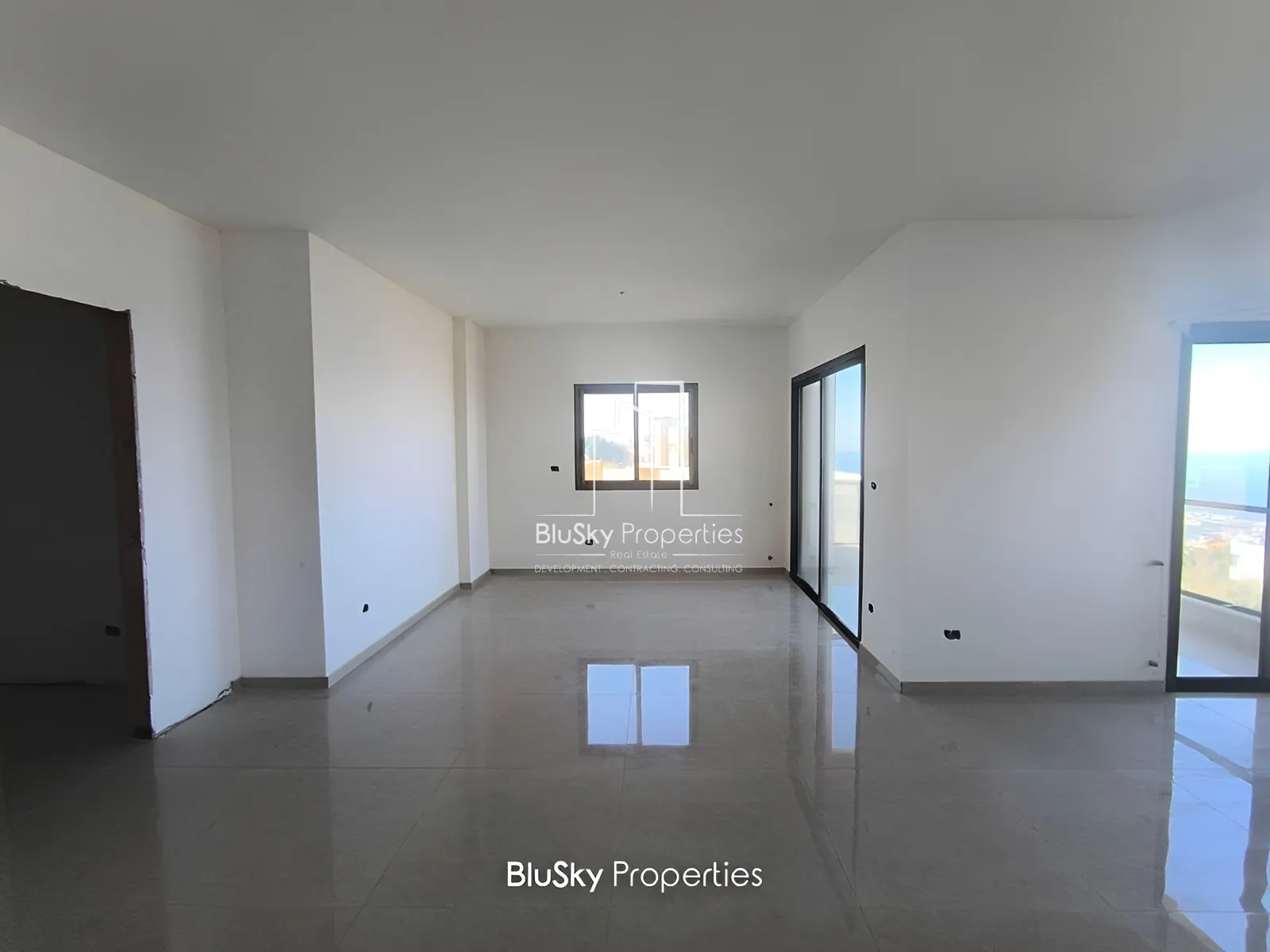 Apartment for Sale in Qornet Chehwan - 3 bed, 5 bath