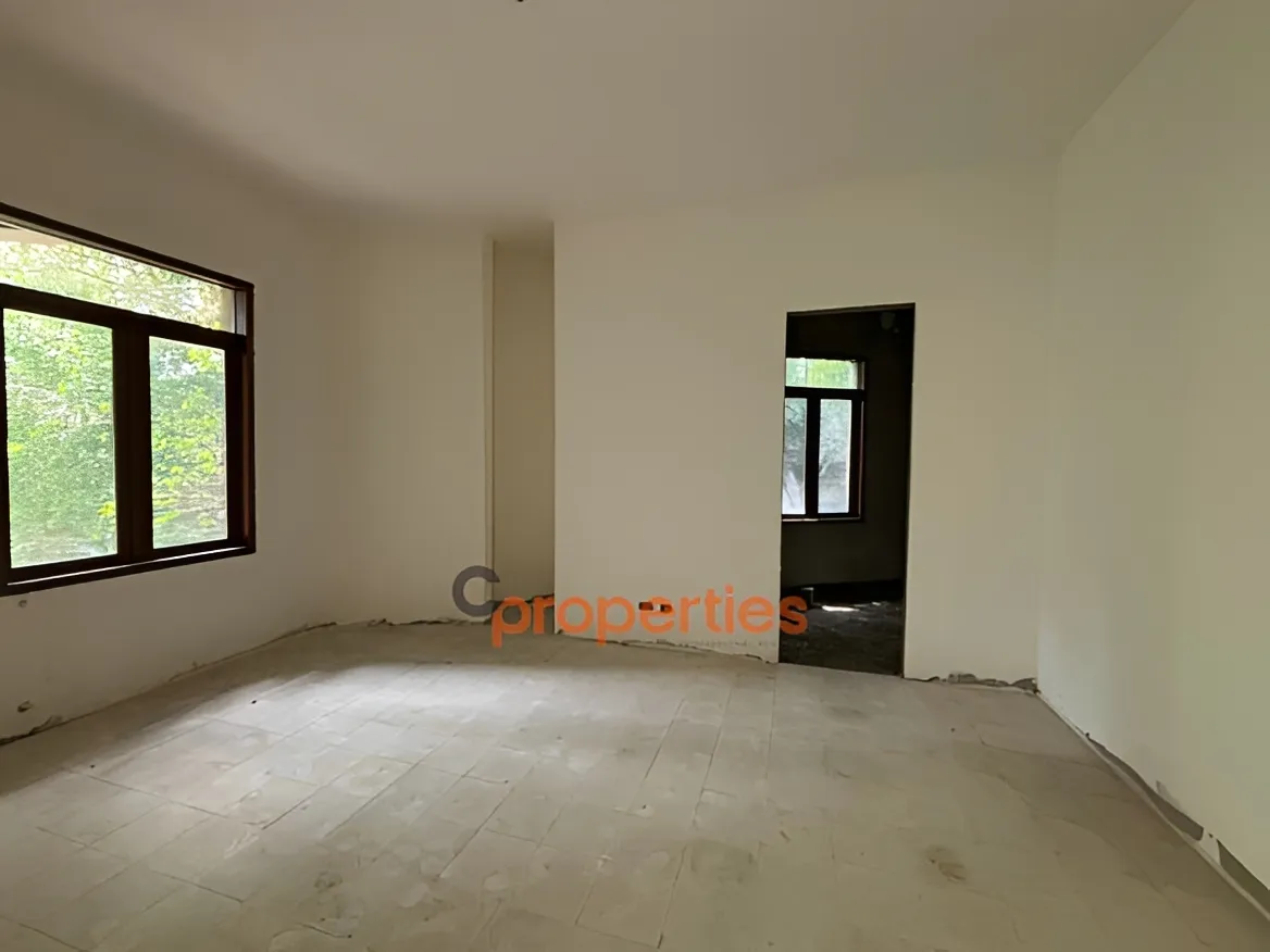 Apartment for Sale in Mtaileb