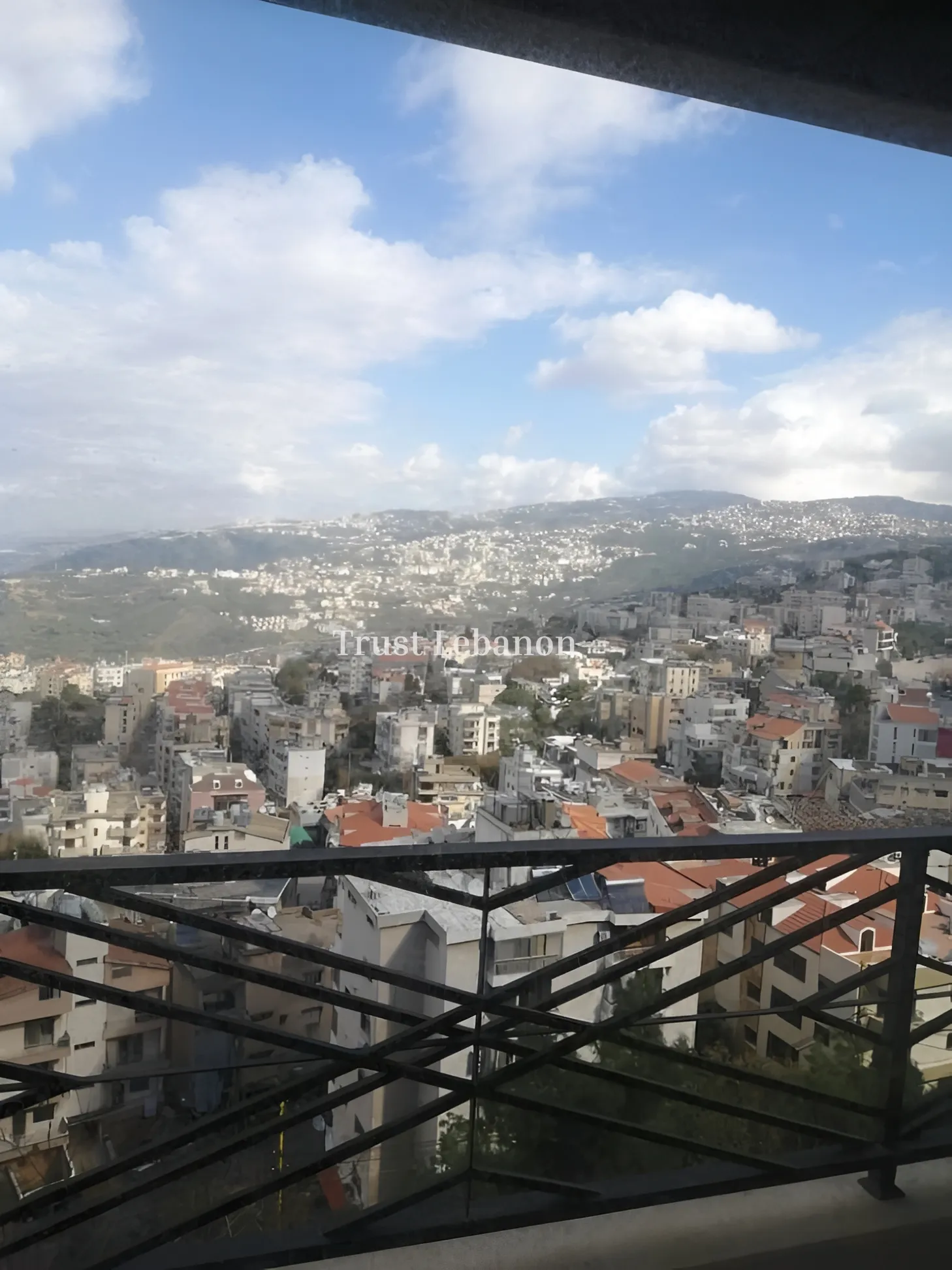 Apartment for sale in Mazraat Yachoua, Lebanon - 4 bed, 4 bath