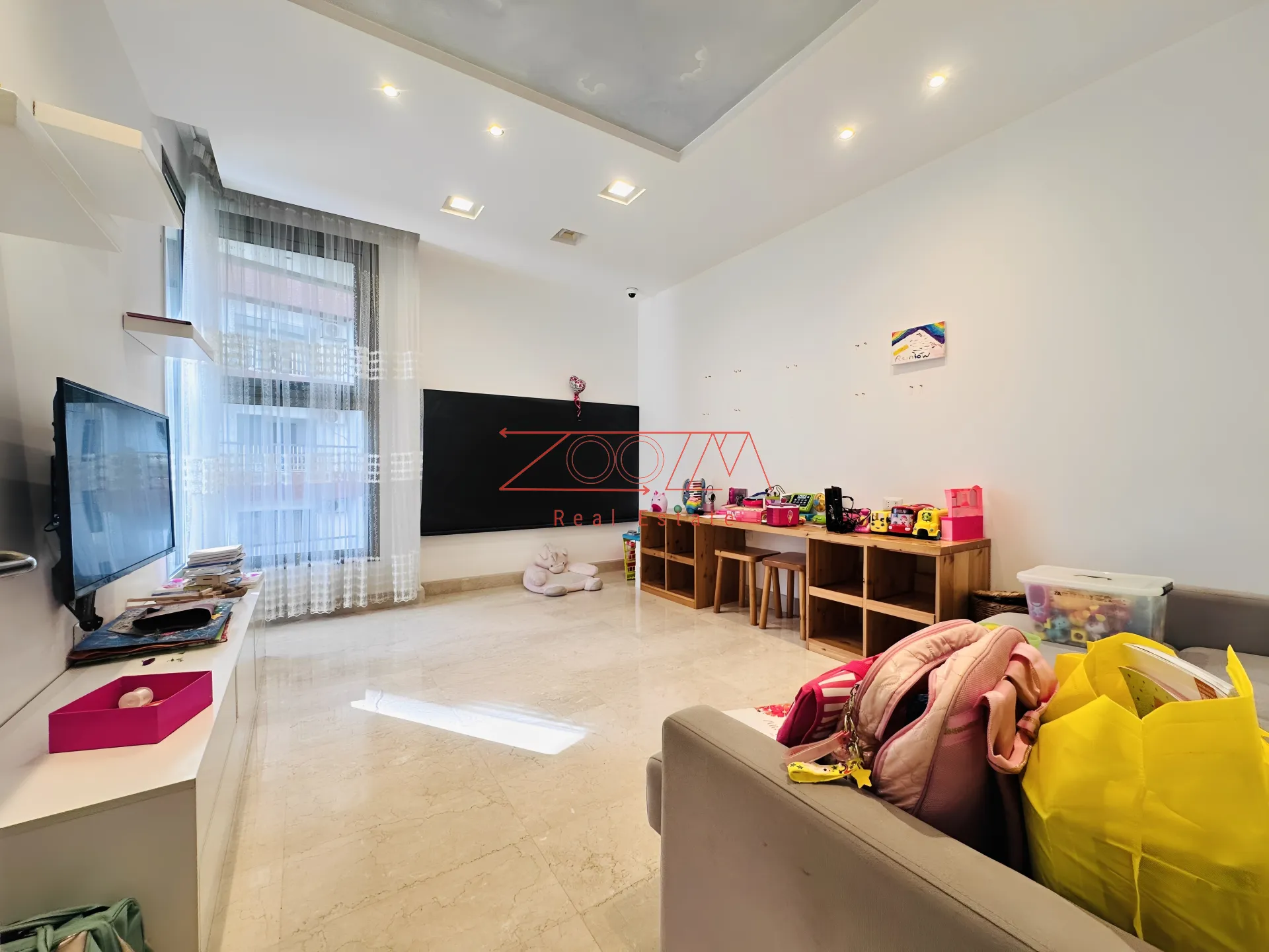Apartment in Raoucheh, beirut, lebanon