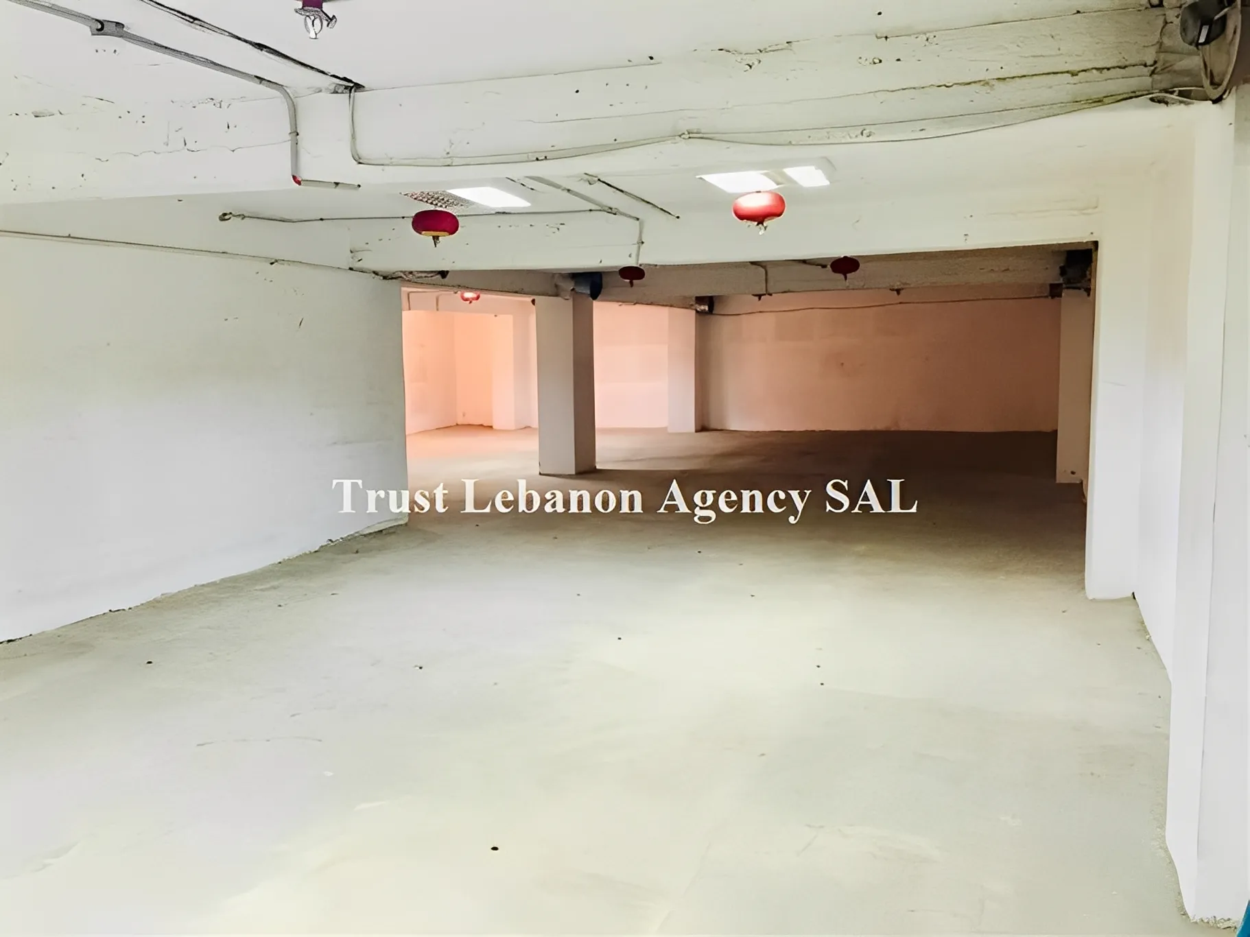 Commercial Property For Rent in Beirut, Ashrafieh