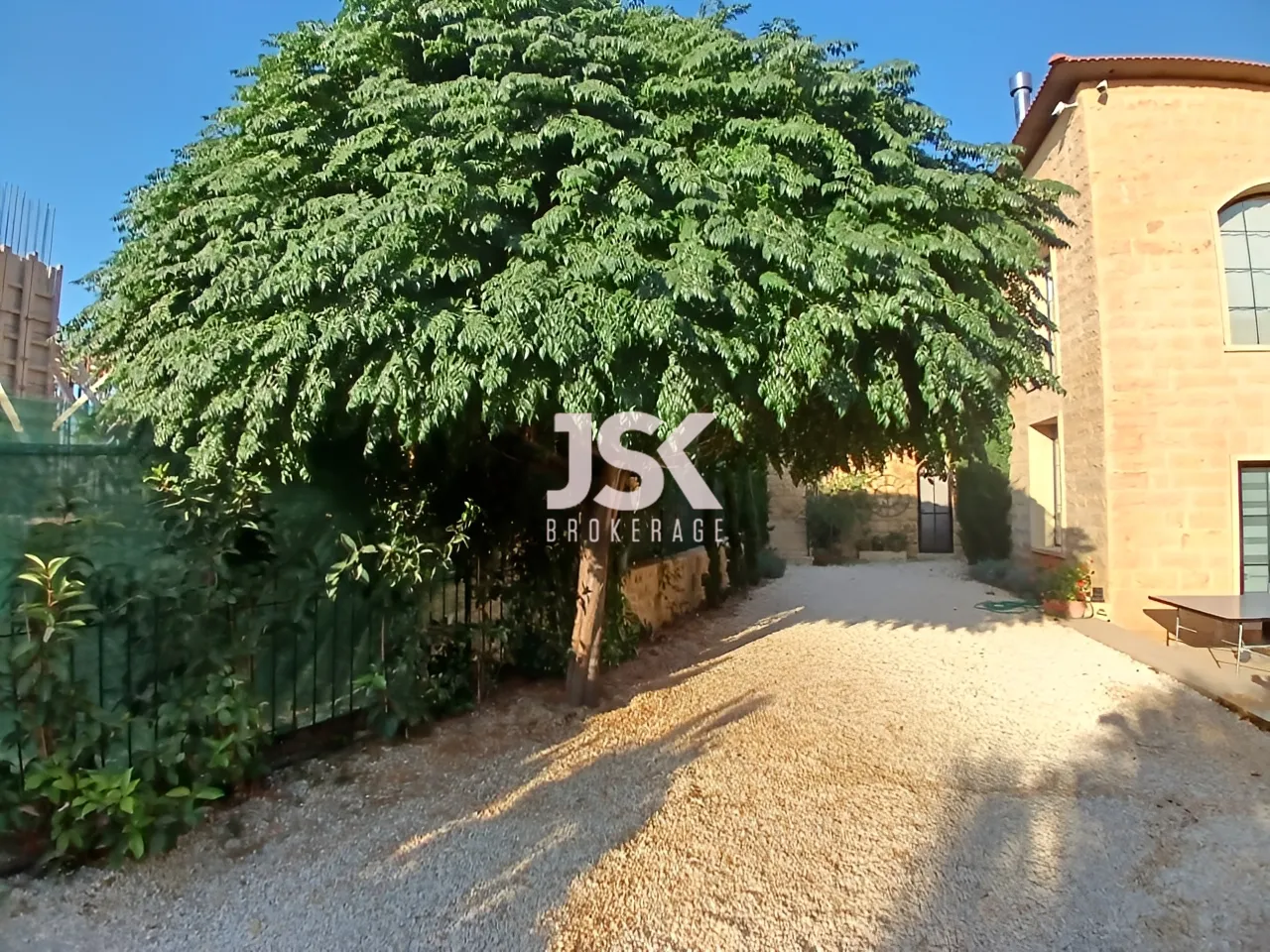 Villa for Sale in Roumieh