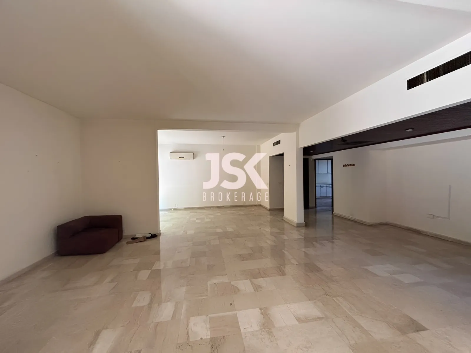 Apartment for Rent in Naqqache